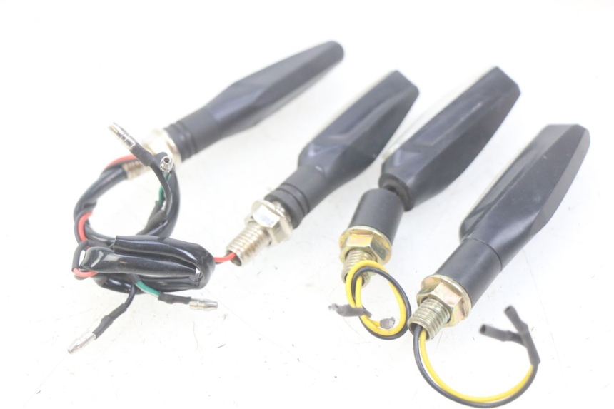 photo de CLIGNOTANT AVANT KEEWAY TX 50 (2008 - 2015) - Autre angle de vue