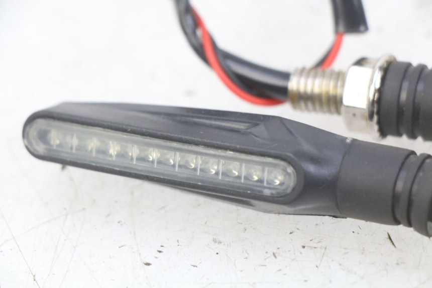 photo de CLIGNOTANT AVANT KEEWAY TX 50 (2008 - 2015) - Pièce contrôlée