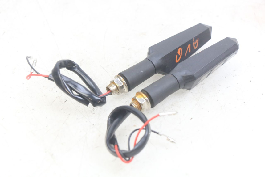 photo de CLIGNOTANT AVANT MOTRAC URBAN 4T 50 (2016 - 2024) - Détail de la pièce