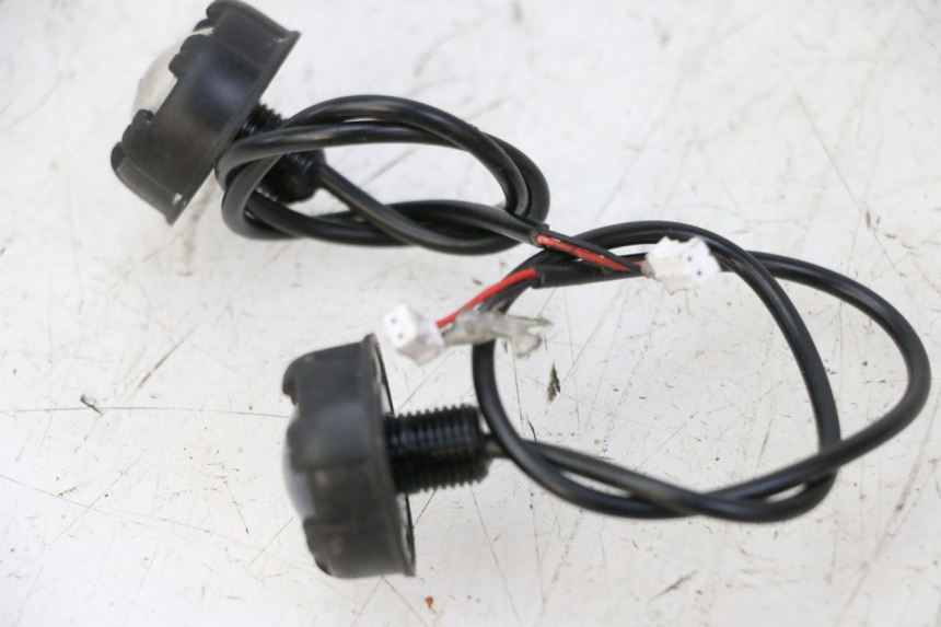 photo de CLIGNOTANT AVANT DUALTRON VICTOR LIMITED 1 - Autre angle de vue