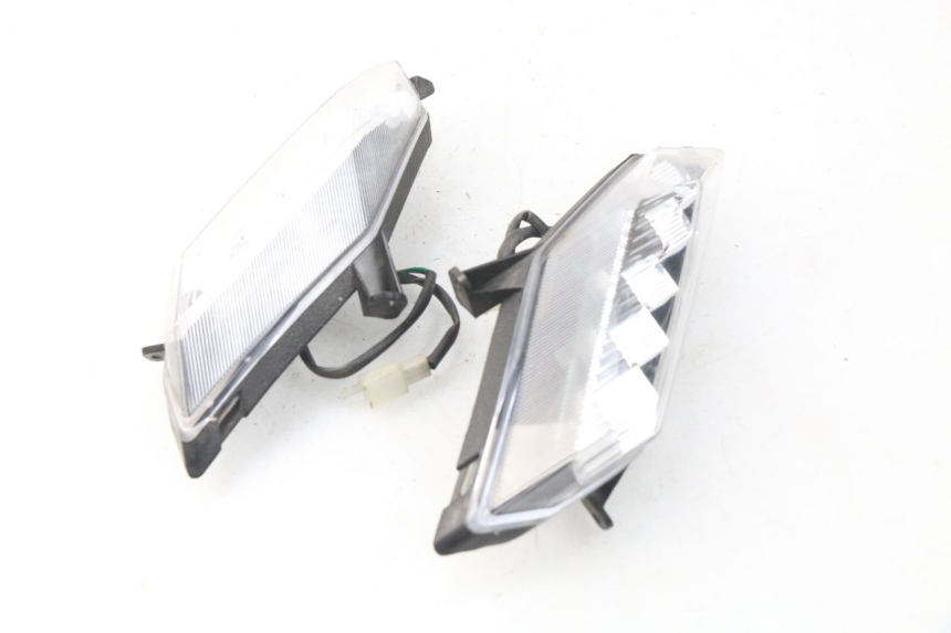 photo de CLIGNOTANT AVANT EUROCKA VIRTUALITY GT 4T 50 (2011 - 2017) - Gros plan technique