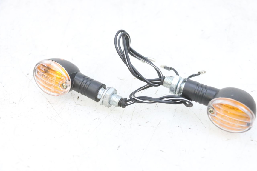 photo de CLIGNOTANT AVANT DAELIM VJ ROADWIN FI 125 (2008 - 2017) - Vue principale