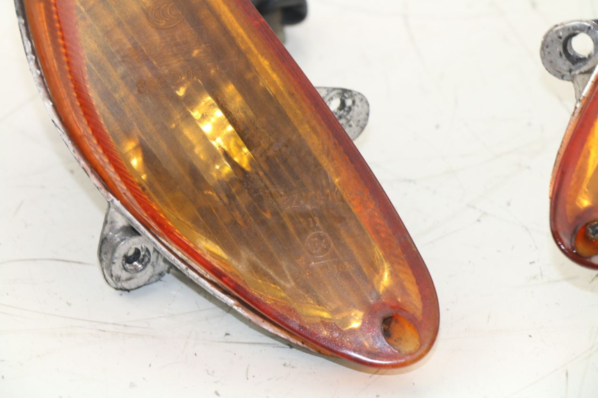 photo de CLIGNOTANT AVANT ROADSIGN WALLABY 50 (2009 - 2014) - Détails caractéristiques