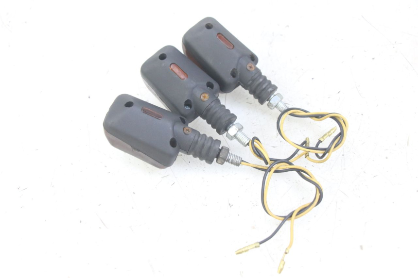 photo de CLIGNOTANT AVANT YAMAHA XJN DIVERSION 600 (2000 - 2003) - Zoom état d’usage