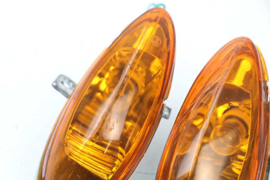 photo de CLIGNOTANT AVANT KINROAD XT T-8 125 (2006 - 2006) - Détail de la pièce