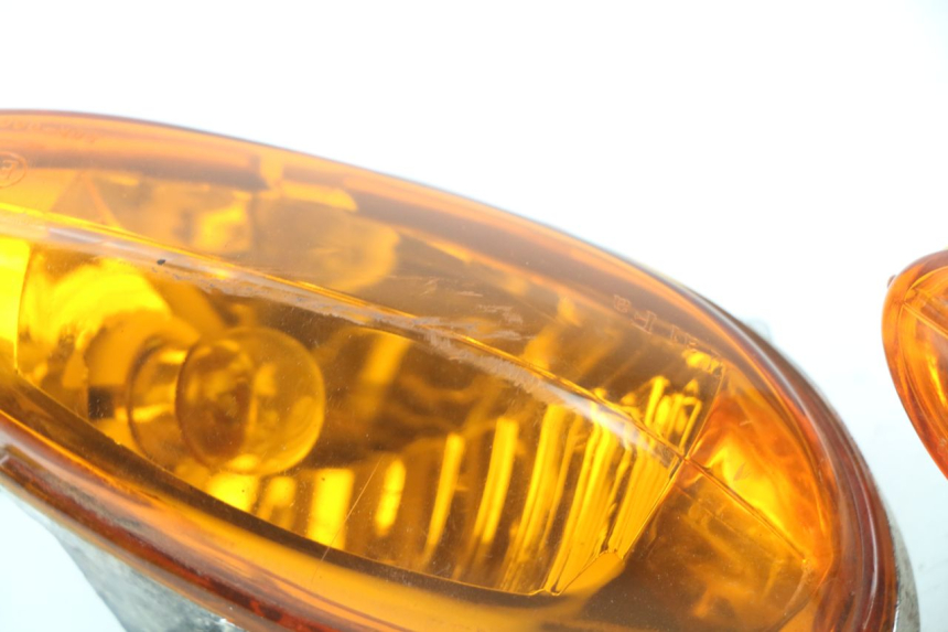 photo de CLIGNOTANT AVANT KINROAD XT T-8 125 (2006 - 2006) - État de surface