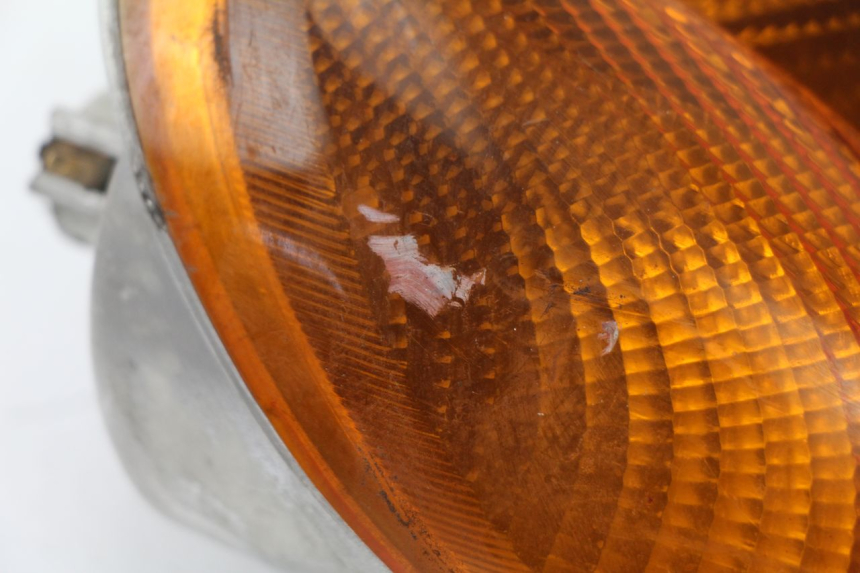 photo de CLIGNOTANT AVANT YAMAHA YP MAJESTY 125 (1998 - 2001) - Détail de la pièce