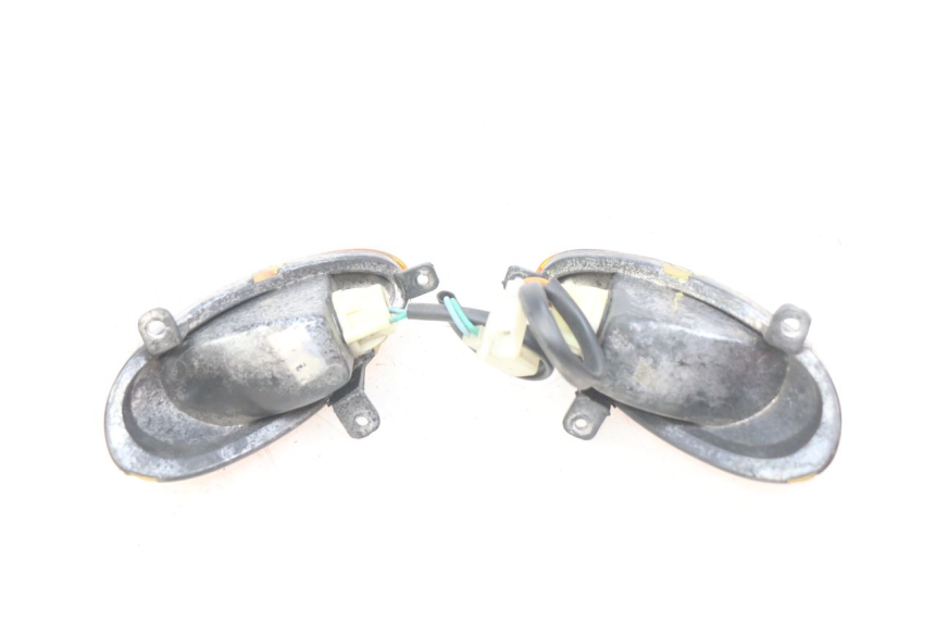 photo de CLIGNOTANT AVANT YIYING YY50QT-10 50 (2007 - 2022) - Gros plan technique