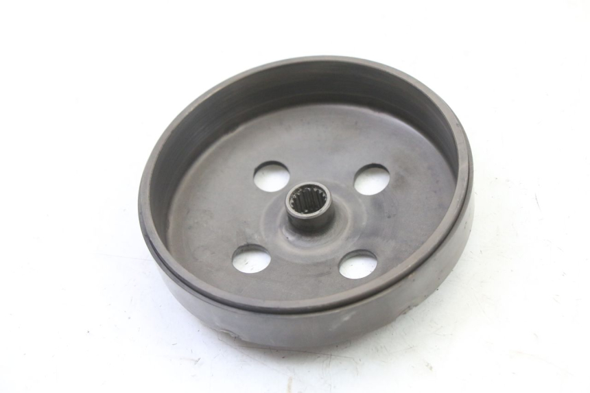 photo de CLOCHE EMBRAYAGE SUZUKI BURGMAN 125 (2007 - 2014) - Gros plan technique