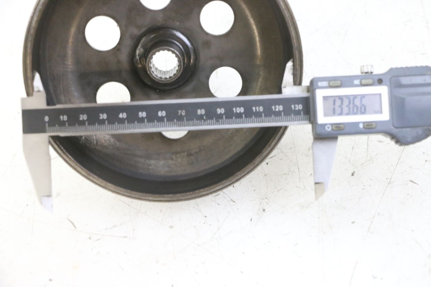 photo de CLOCHE EMBRAYAGE PEUGEOT ELYSTAR 125 (2002 - 2007) - Détail de la pièce