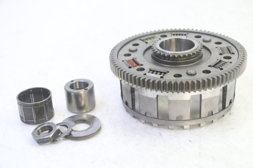 photo de CLOCHE EMBRAYAGE YAMAHA FZ6 N FAZER 600 (2004 - 2006) - Vue d’ensemble