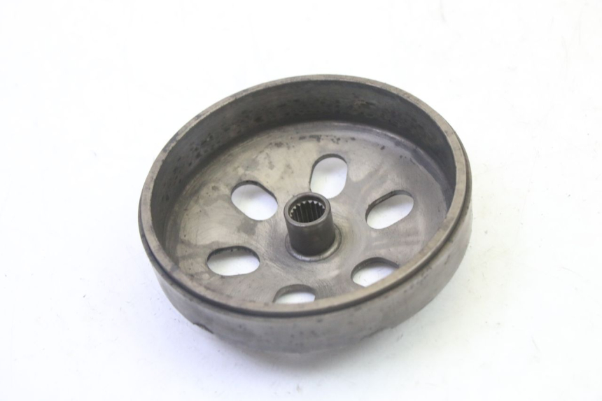 photo de CLOCHE EMBRAYAGE DAELIM HISTORY 125 (2001 - 2002) - Gros plan technique