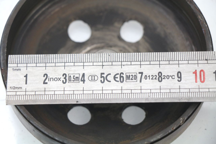 photo de CLOCHE EMBRAYAGE MBK STUNT NAKED 50 (2004 - 2018) - Détail de la pièce