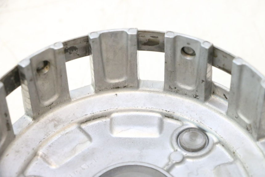 photo de CLOCHE EMBRAYAGE SUZUKI SV S 650 (2003 - 2009) - Points de fixation