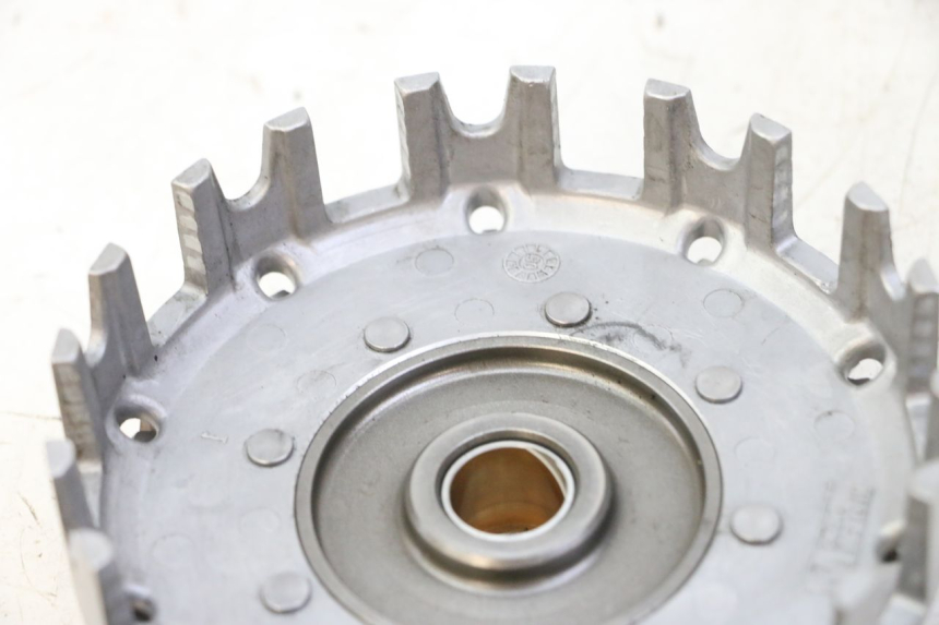 photo de CLOCHE EMBRAYAGE YAMAHA TZR 50 (2008 - 2016) - Détail de la pièce