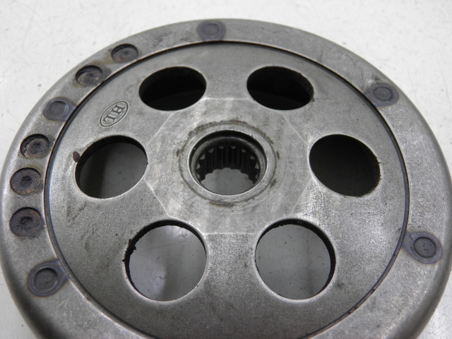 photo de CLOCHE EMBRAYAGE YAMAHA YP MAJESTY 125 (2002 - 2006) - Zoom état d’usage