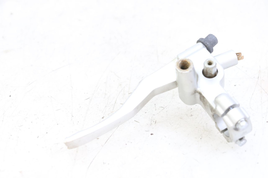 photo de COCOTTE EMBRAYAGE KYMCO STRYKER OFF ROAD 125 (1999 - 2005) - Gros plan technique