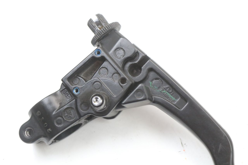 photo de COCOTTE EMBRAYAGE KAWASAKI NINJA 400 (2018 - 2023) - Gros plan technique