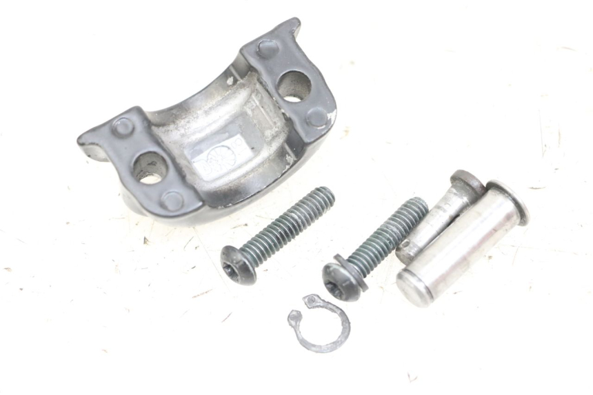 photo de Clutch lever HARLEY DAVIDSON SPORTSTER XL CUSTOM 1200 (2003 - 2004) - Détail de la pièce