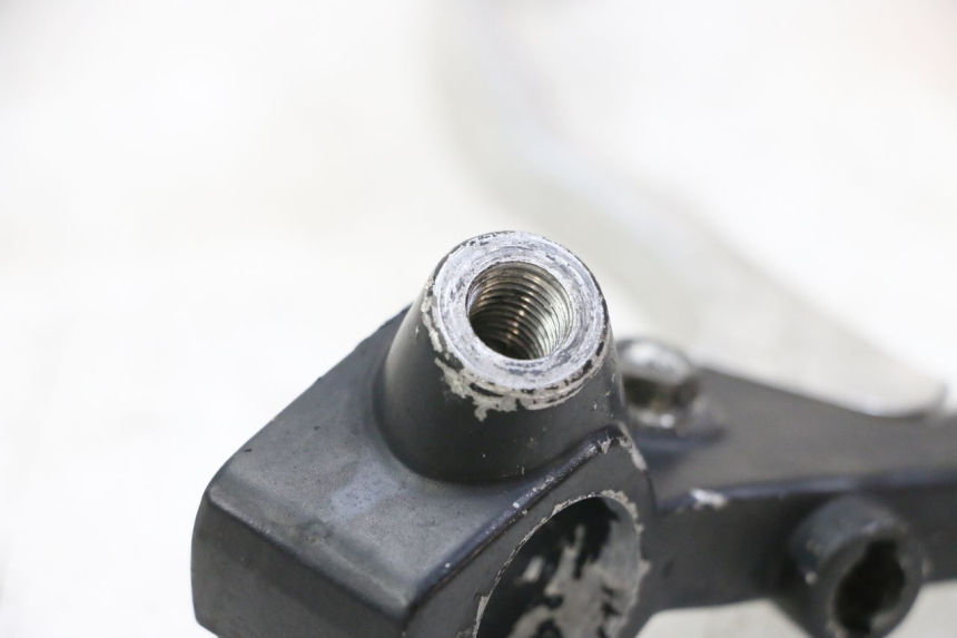 photo de COCOTTE EMBRAYAGE YAMAHA XV VIRAGO 535 (1988 - 2004) - Gros plan technique