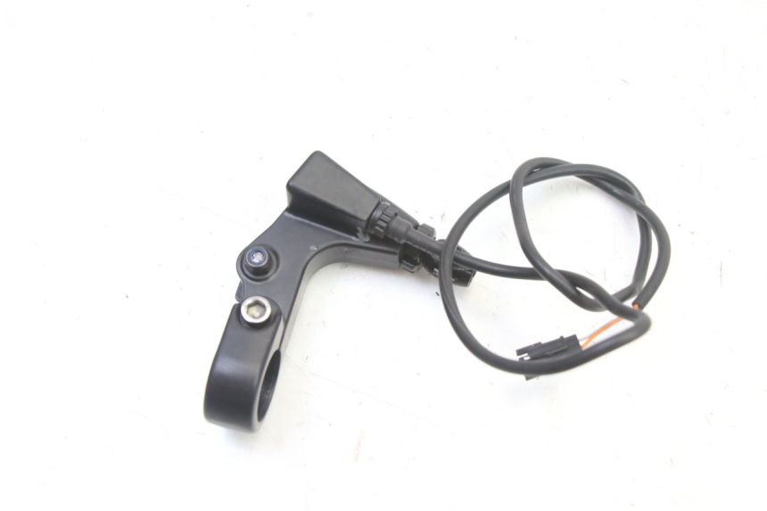 photo de COCOTTE FREIN DROIT PUNK ELECTRIC RIDER 1 - Points de fixation