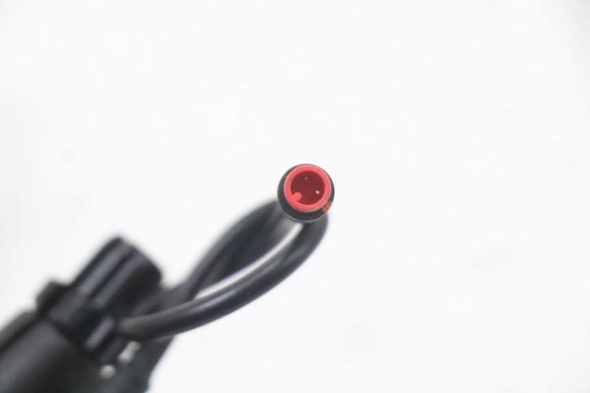 photo de COCOTTE FREIN DROIT DUALTRON TOGO PLUS 1 - Gros plan technique