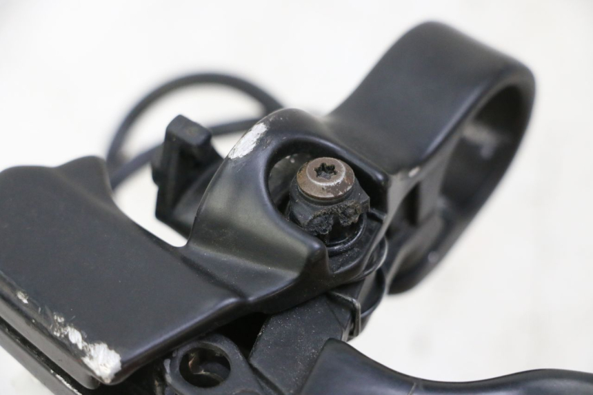 photo de COCOTTE FREIN GAUCHE URBANGLIDE 100XS 1 - Zoom état d’usage