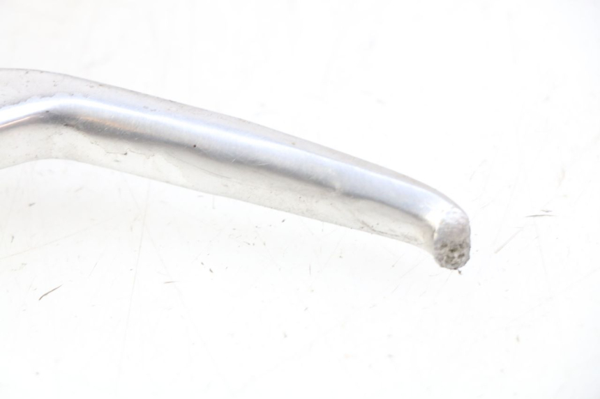 photo de COCOTTE FREIN GAUCHE KYMCO AGILITY 4T 50 (2005 - 2018) - Gros plan technique