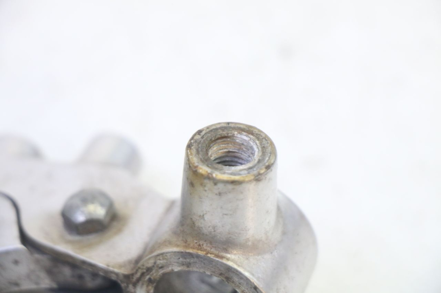 photo de COCOTTE FREIN GAUCHE HYOSUNG GV AQUILA 125 (2000 - 2009) - Autre angle de vue