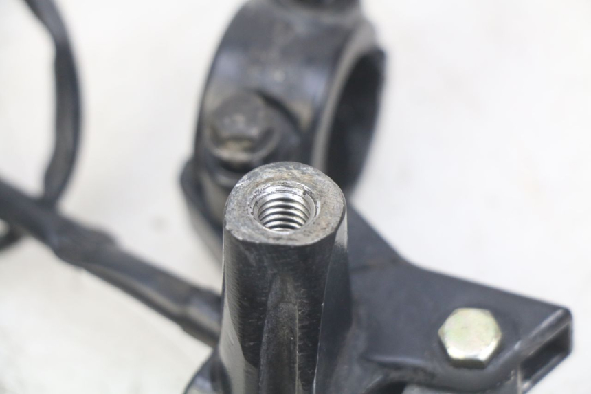 photo de COCOTTE FREIN GAUCHE TGB CITY 2 50 (2009 - 2013) - Gros plan technique