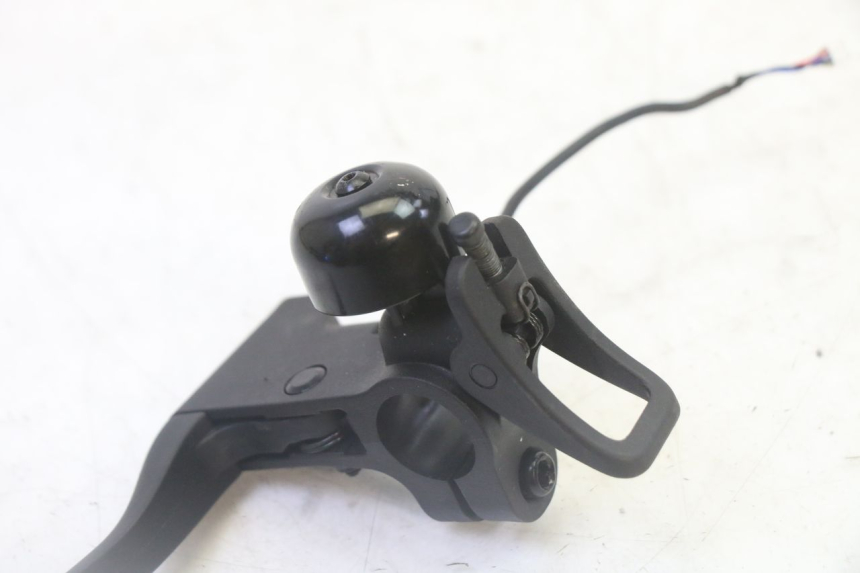 photo de COCOTTE FREIN GAUCHE SEGWAY NINEBOT F65I 1 - Zoom état d’usage