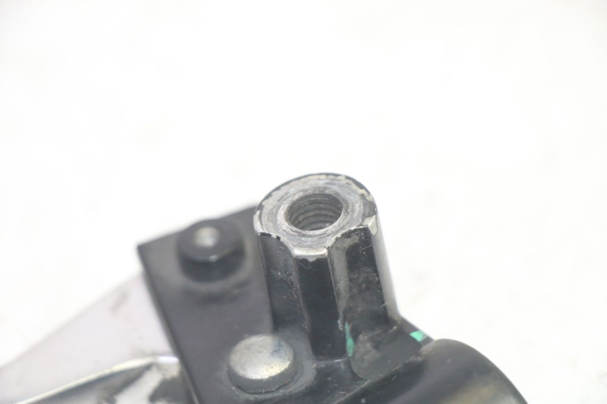 photo de COCOTTE FREIN GAUCHE PIAGGIO FLY 4T 50 (2013 - 2017) - Détail de la pièce