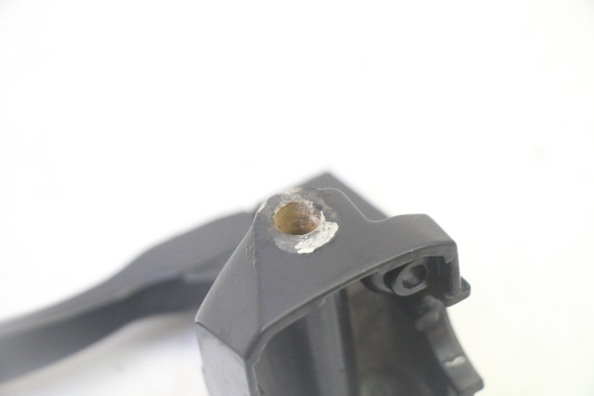 photo de COCOTTE FREIN GAUCHE PEUGEOT KISBEE 2T 50 (2010 - 2017) - Gros plan technique