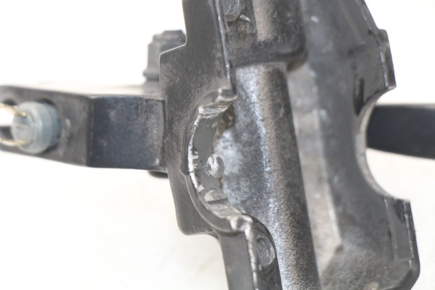 photo de COCOTTE FREIN GAUCHE PEUGEOT KISBEE 4T 50 (2010 - 2017) - Autre angle de vue