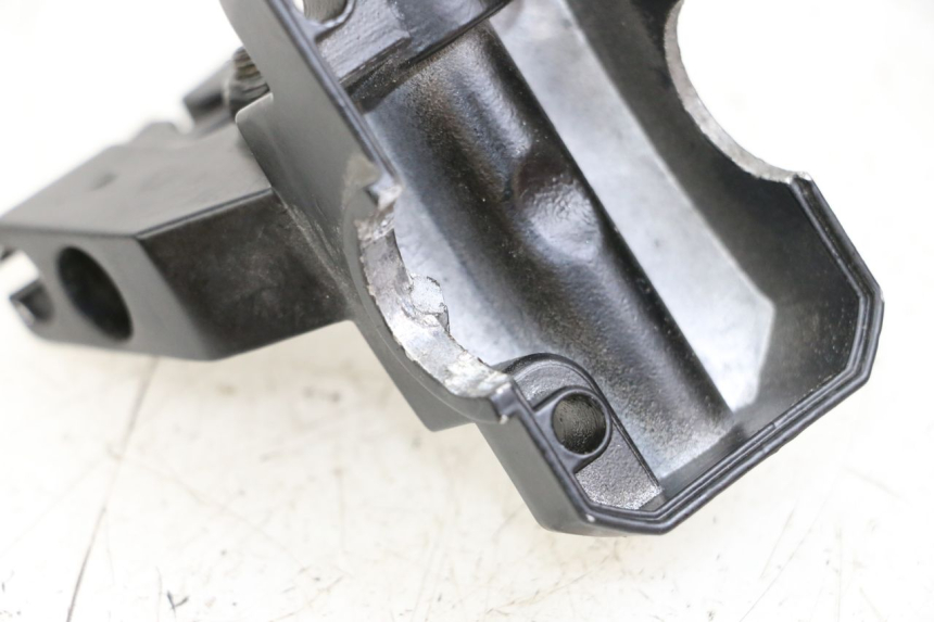 photo de COCOTTE FREIN GAUCHE PEUGEOT KISBEE 4T 50 (2018 - 2022) - Zoom état d’usage