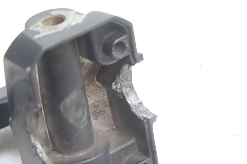 photo de COCOTTE FREIN GAUCHE PEUGEOT KISBEE 4T 50 (2010 - 2017) - Points de fixation