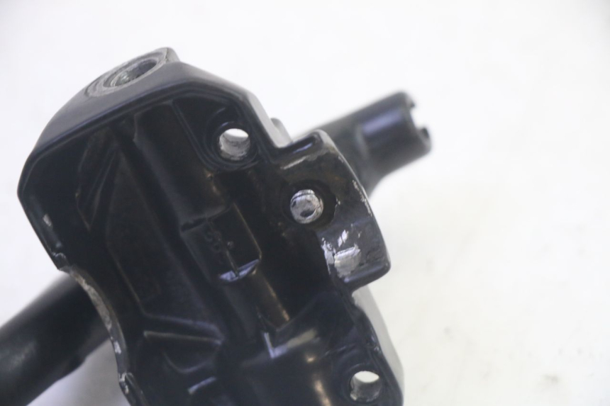 photo de COCOTTE FREIN GAUCHE PEUGEOT LUDIX 50 (2005 - 2007) - Gros plan technique