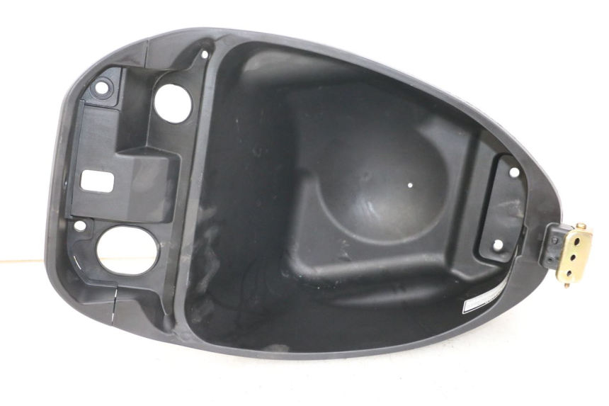 photo de COFFRE SELLE DAELIM A-FOUR 2T 50 (2005 - 2012) - Vue principale