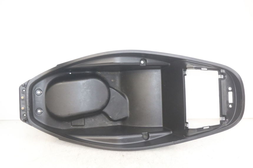 photo de COFFRE SELLE KYMCO AGILITY 16+ 4T 50 (2018 - 2023) - Vue principale