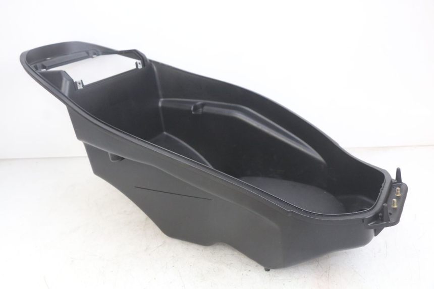 photo de COFFRE SELLE KYMCO AGILITY 16+ 4T 50 (2018 - 2023) - Zoom état d’usage