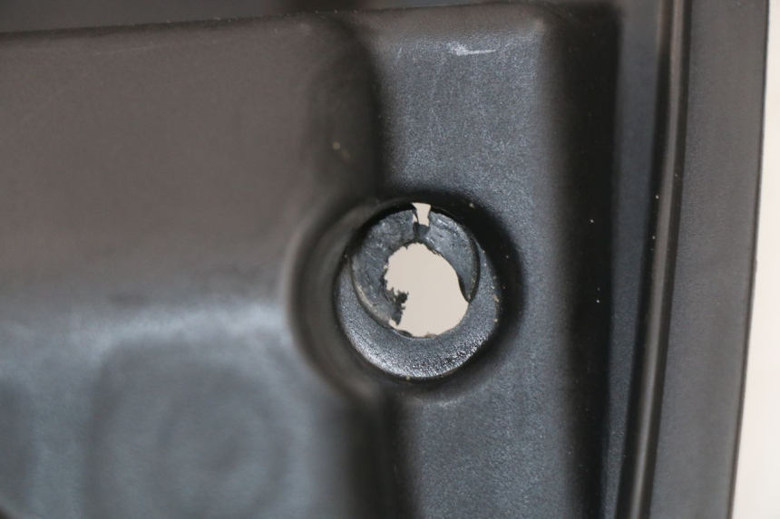 photo de COFFRE SELLE KYMCO AGILITY CITY 4T 50 (2008 - 2016) - Zoom état d’usage