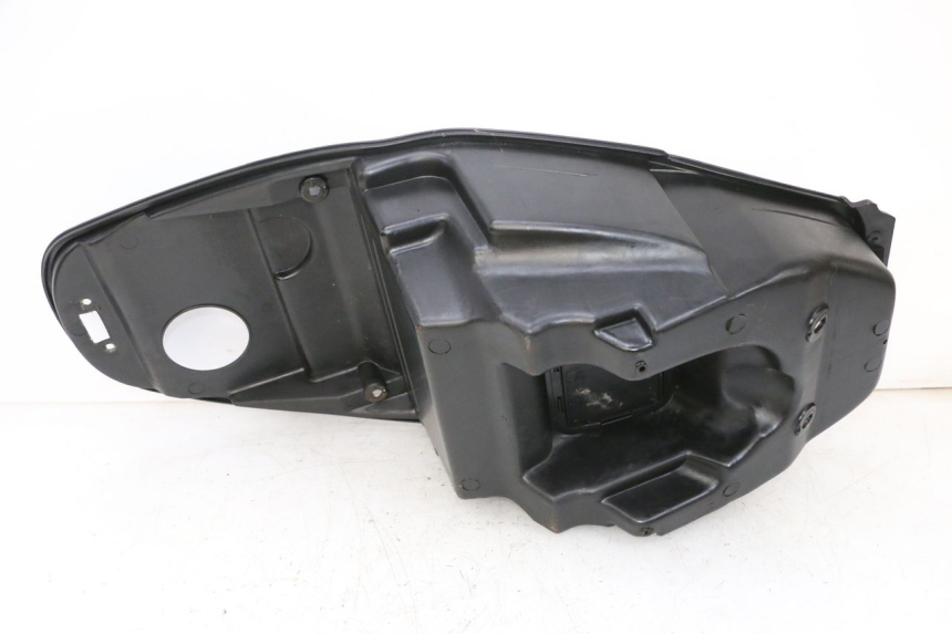 photo de COFFRE SELLE KYMCO AGILITY CITY 4T 50 (2008 - 2016) - Autre angle de vue