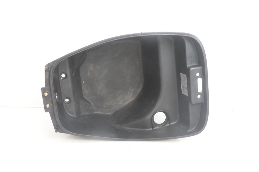 photo de COFFRE SELLE KYMCO AGILITY FR 2T 50 (2012 - 2017) - Zoom état d’usage
