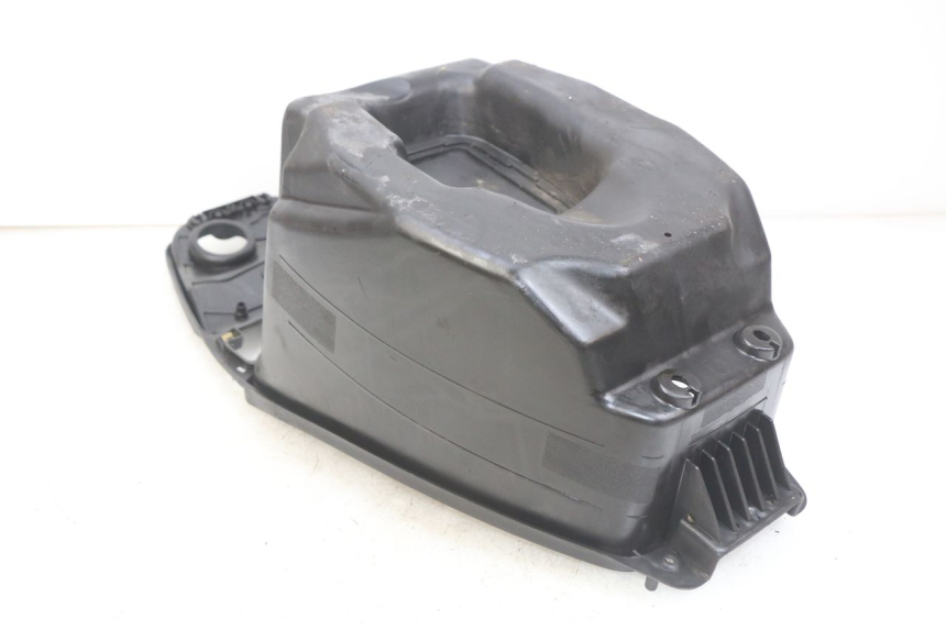 photo de COFFRE SELLE KYMCO AGILITY RS 4T 50 (2009 - 2013) - Détail de la pièce