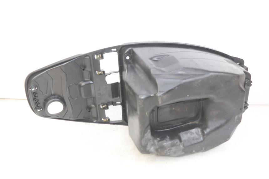 photo de COFFRE SELLE KYMCO AGILITY RS 4T 50 (2009 - 2013) - Autre angle de vue