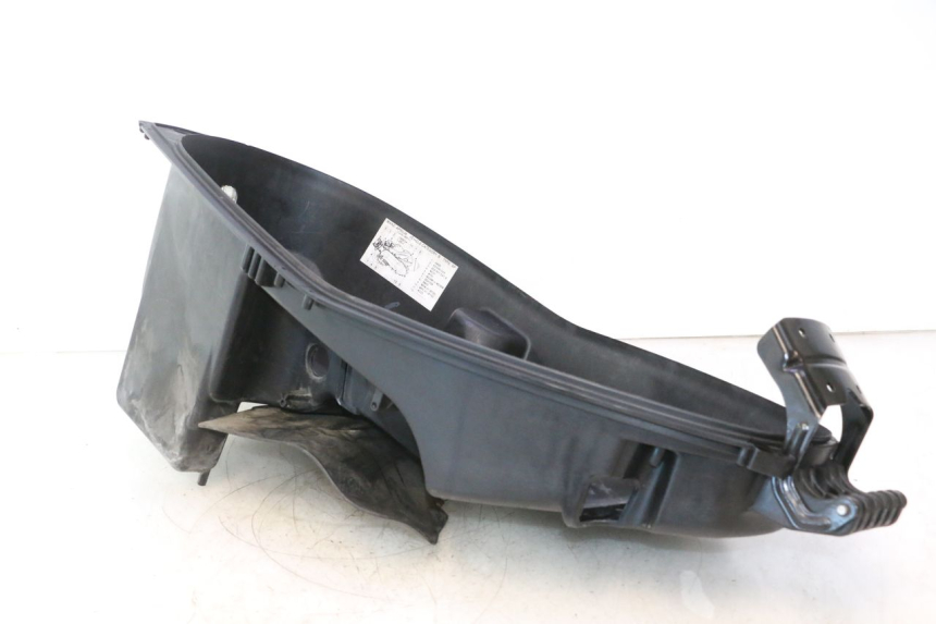 photo de COFFRE SELLE APRILIA ATLANTIC S 125 (2010 - 2013) - Autre angle de vue