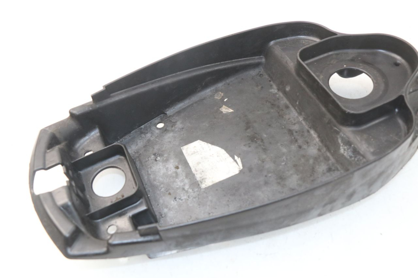 photo de COFFRE SELLE MBK BOOSTER SPIRIT 50 (2004 - 2017) - Détail de la pièce