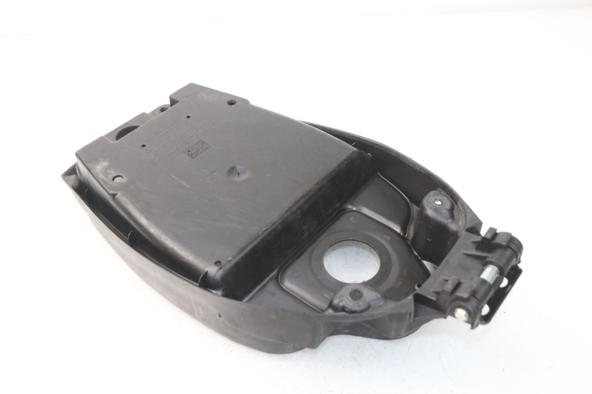 photo de COFFRE SELLE MBK BOOSTER SPIRIT NAKED 50 (2004 - 2017) - Zoom état d’usage