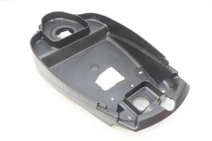 photo de COFFRE SELLE MBK BOOSTER SPIRIT NAKED 50 (2004 - 2017) - Vue d’ensemble