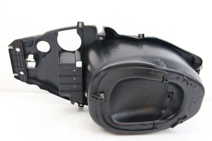 photo de COFFRE SELLE DERBI BOULEVARD 50 (2009 - 2006) - Points de fixation